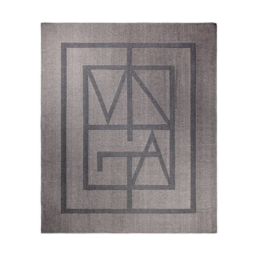 Плед VINGA Monogram из переработанного полиэстера GRS, 170x130 см